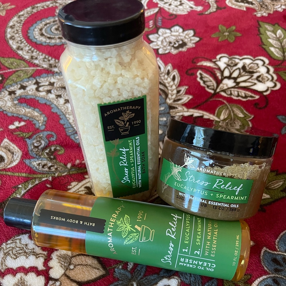 Therapy Stress Relief Bath & Body Set - Eucalyptus Spearmint (Vintage)